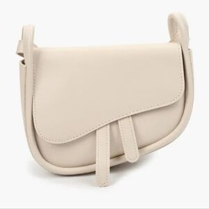 Urban Expressions Crossbody/Hand Arlo Saddle Bag in bone vegan leather   NWOT